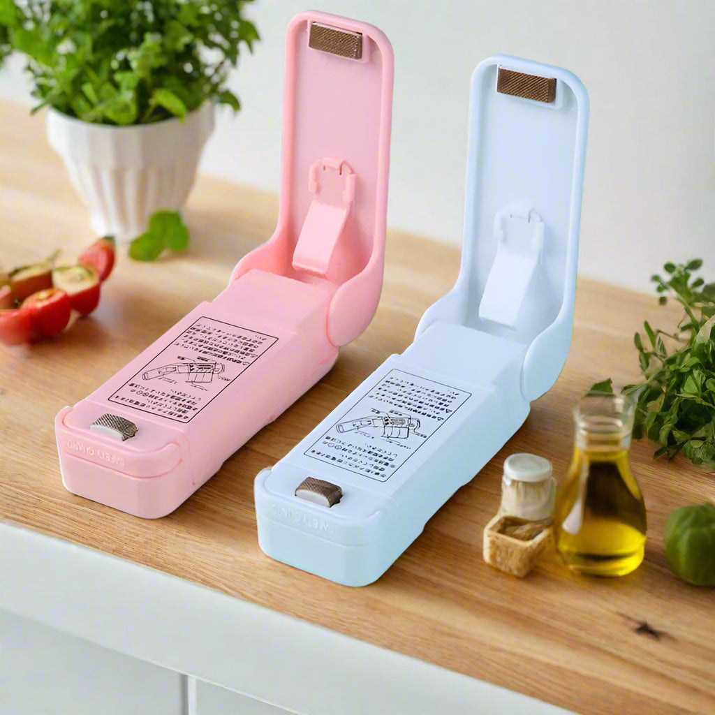 Mini Heat Sealer for Plastic Food Bags - Ideal for Snacks and Opened Food Items
